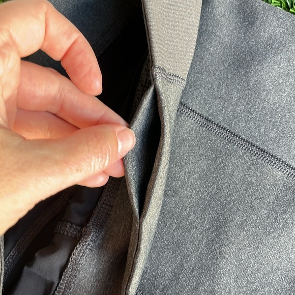 IVY PARK Cropped Leggings size small - Picture 6 of 10